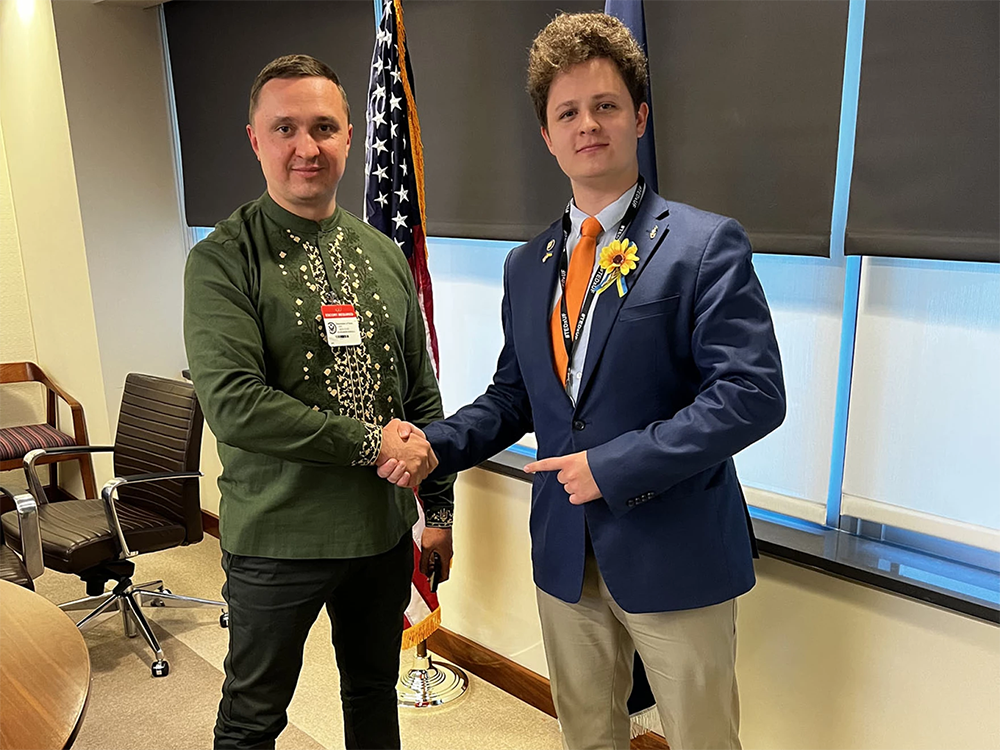 Mikhaylov and Wright create multipronged student-run non-profit to help Ukraine